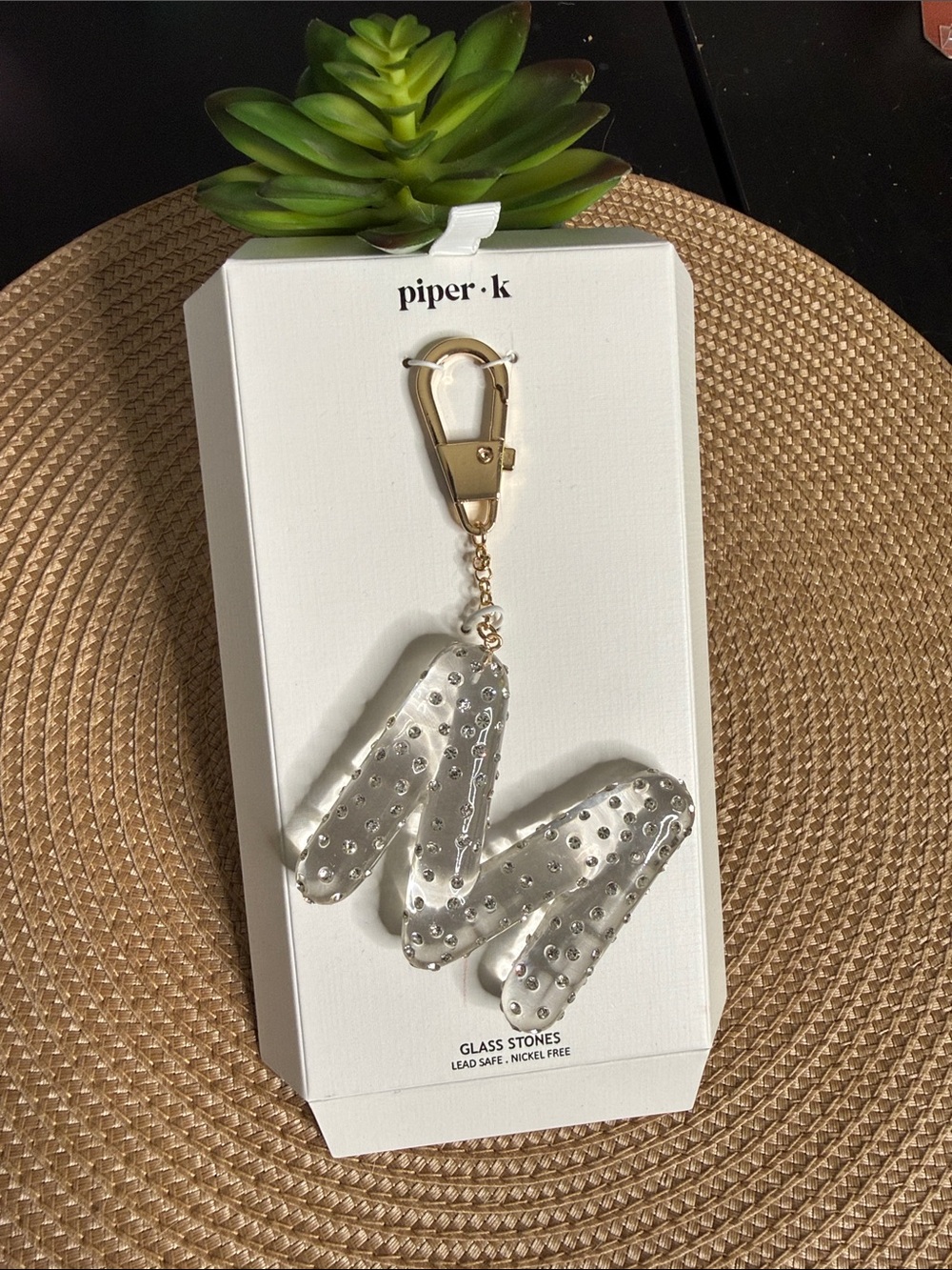 Piper K 🔥 Gold Clasp Silver Crystal Letter M Key & Card Holder